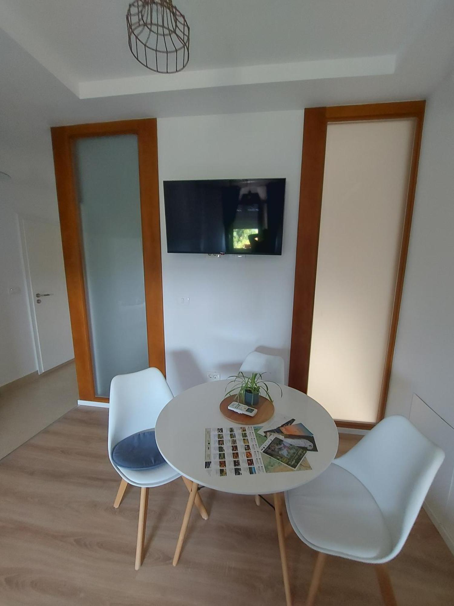 Bitini Farm Apartment Gračišče Esterno foto